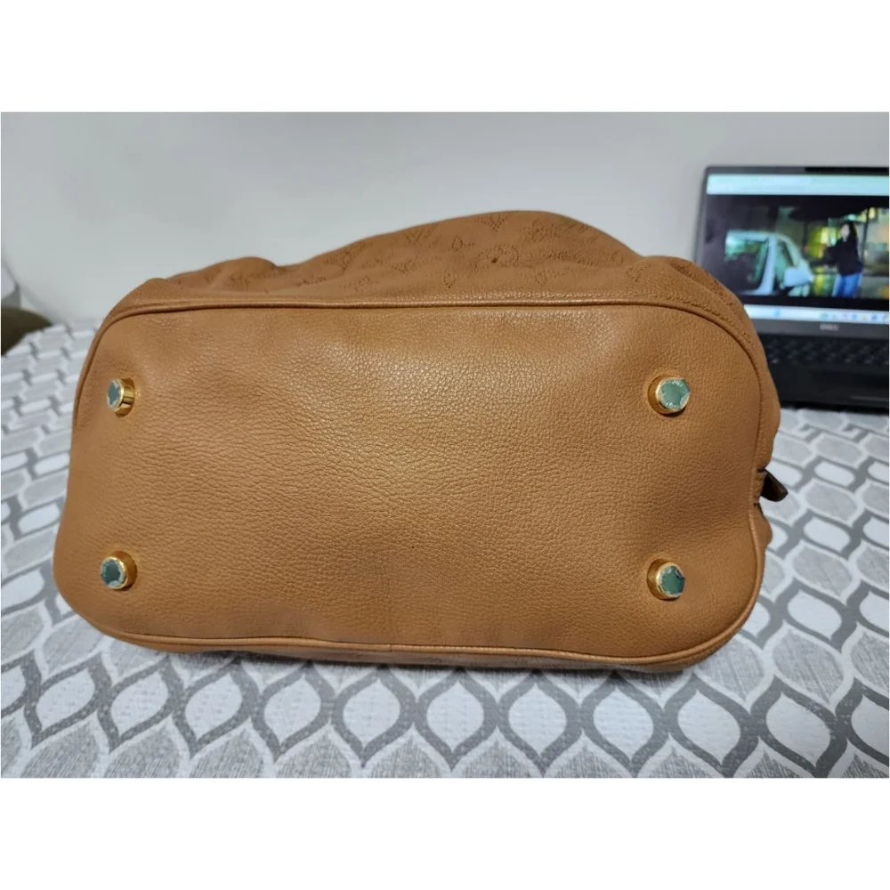 LOUIS VUITTON Mahina L Hobo Bag Brown